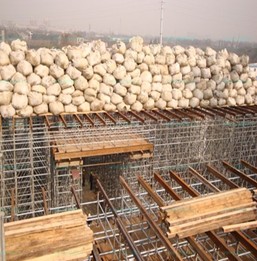 搭拆方便安quan可靠，碗扣式鋼管腳手架有訣竅