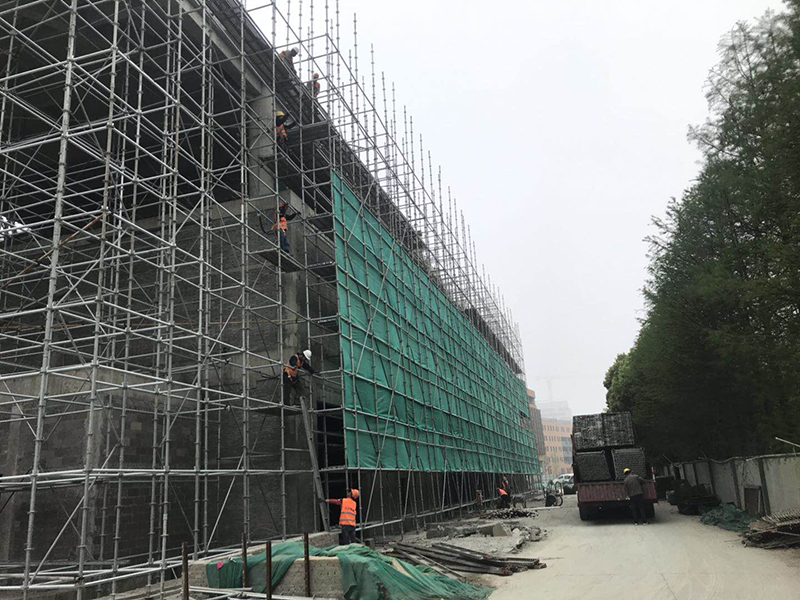 盤(pán)扣腳手架生產(chǎn)廠(chǎng)家按照材料分為哪幾種