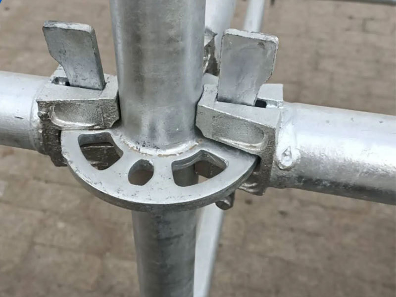 腳手架的搭設(shè)工作應(yīng)遵守怎樣的規(guī)定?